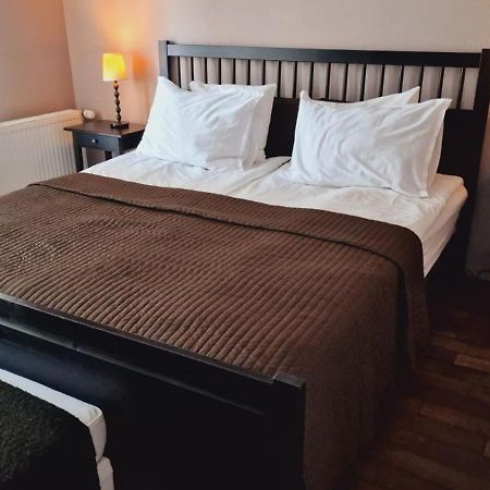 Villa Westfalia Guest House Тыргу-Секуеск Экстерьер фото